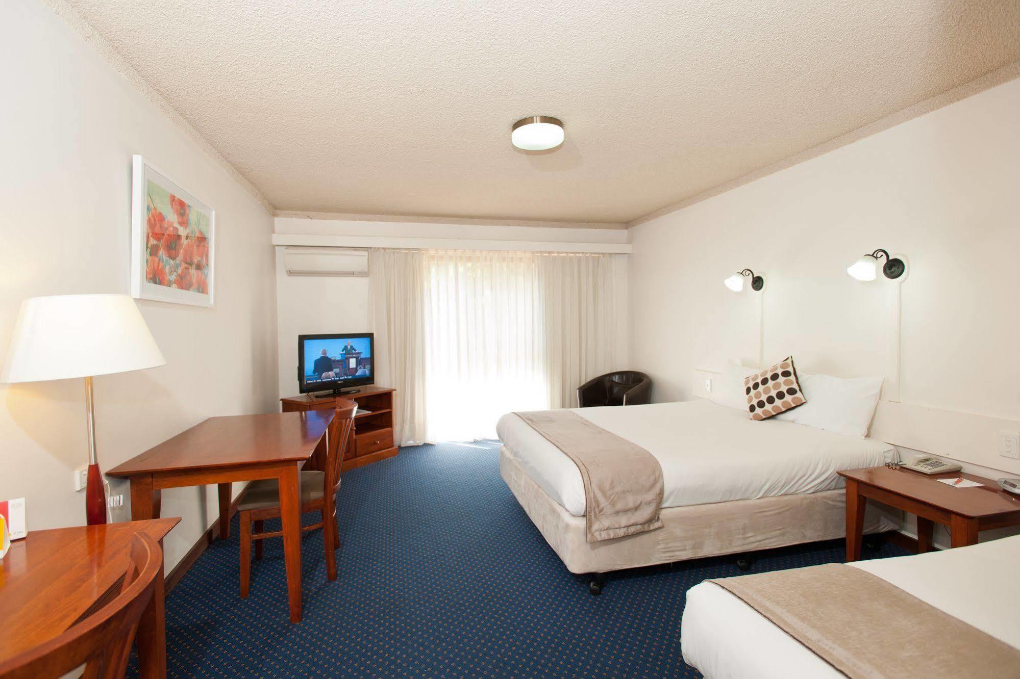 Admiral Motel Банбъри Екстериор снимка
